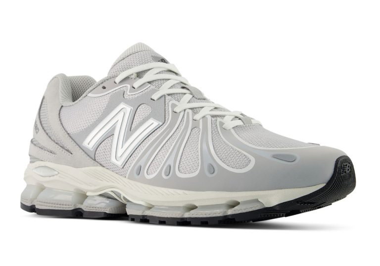 New Balance 1890 ganha nova colorway em tons neutros