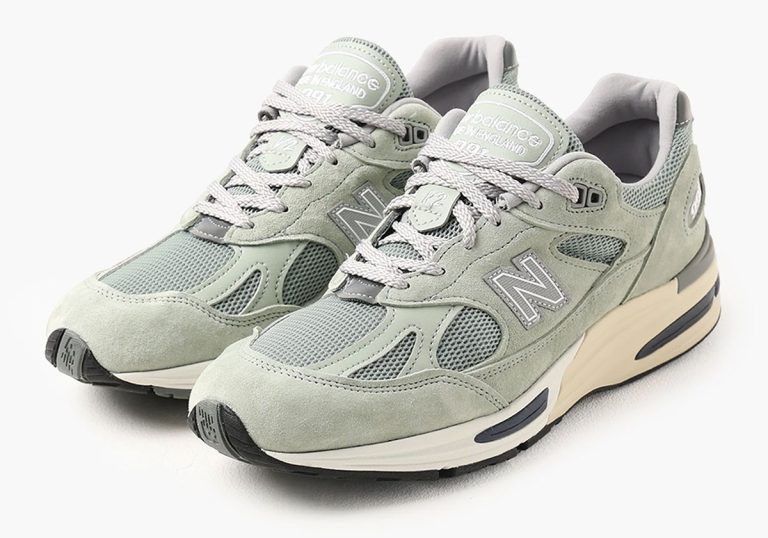 New Balance 991v2 Made in UK Sea Glass chega com acabamento premium