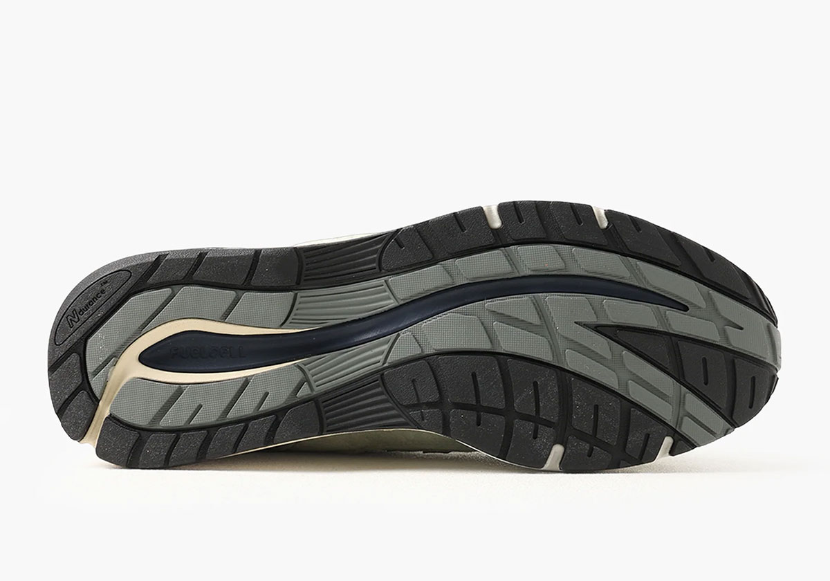 new-balance-991v2-made-in-uk-sea-glass-premium-5