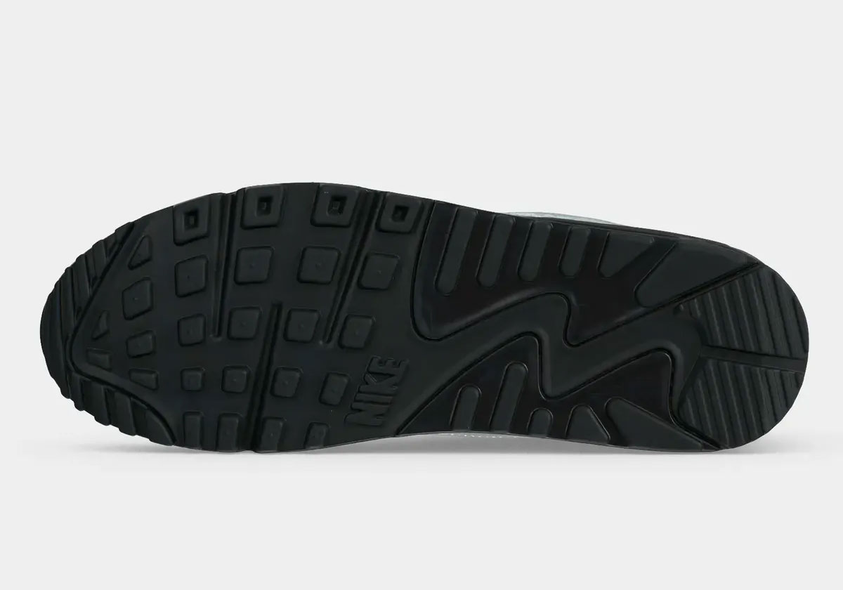 nike-air-max-90-scorpion-visual-sobrio-misterioso-4