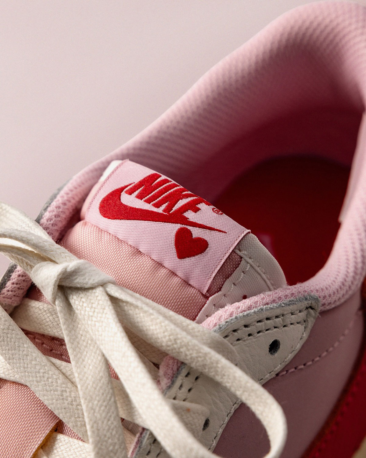 travis-scott-air-jordan-1-low-pink-pack-lancamento-4