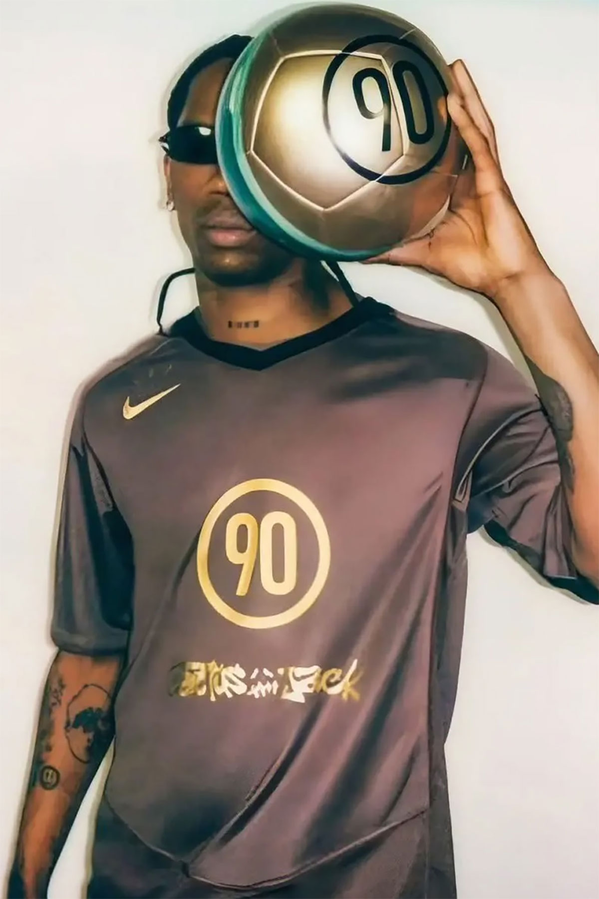 travis-scott-nike-total-90-data-global-lancamento-4